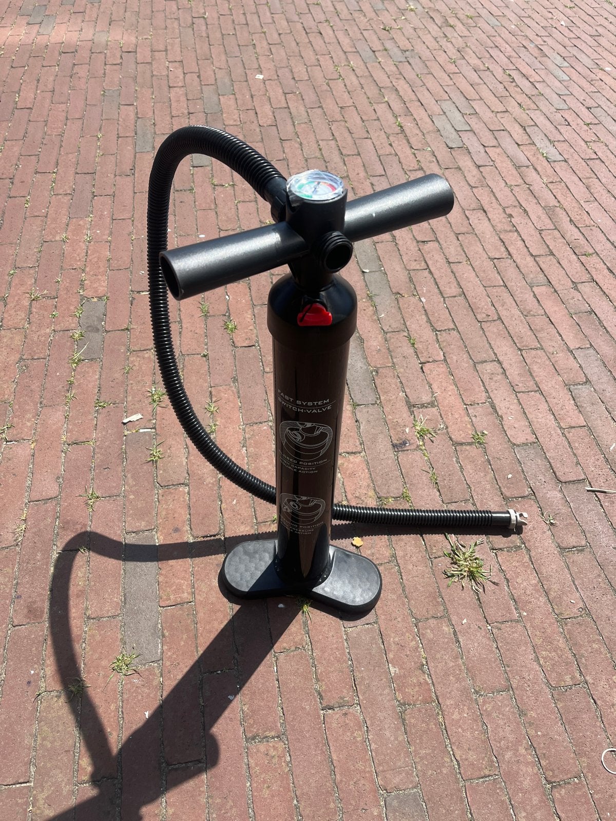 SUP pomp - Zo goed als nieuw, Watersport en Boten, Ophalen, Zo goed als nieuw