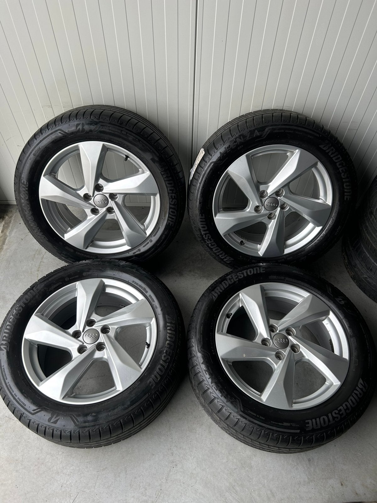Originele Audi Q3 SQ3 F3 Tiguan 5x112 18 Inch Zomer, 18 inch, Banden en Velgen, Ophalen of Verzenden, 235 mm