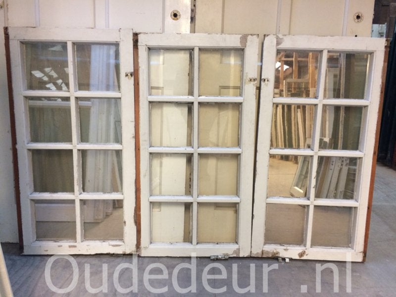 nr. r758 3 oude ramen met roede, Niet ingevuld, Niet ingevuld, Niet ingevuld