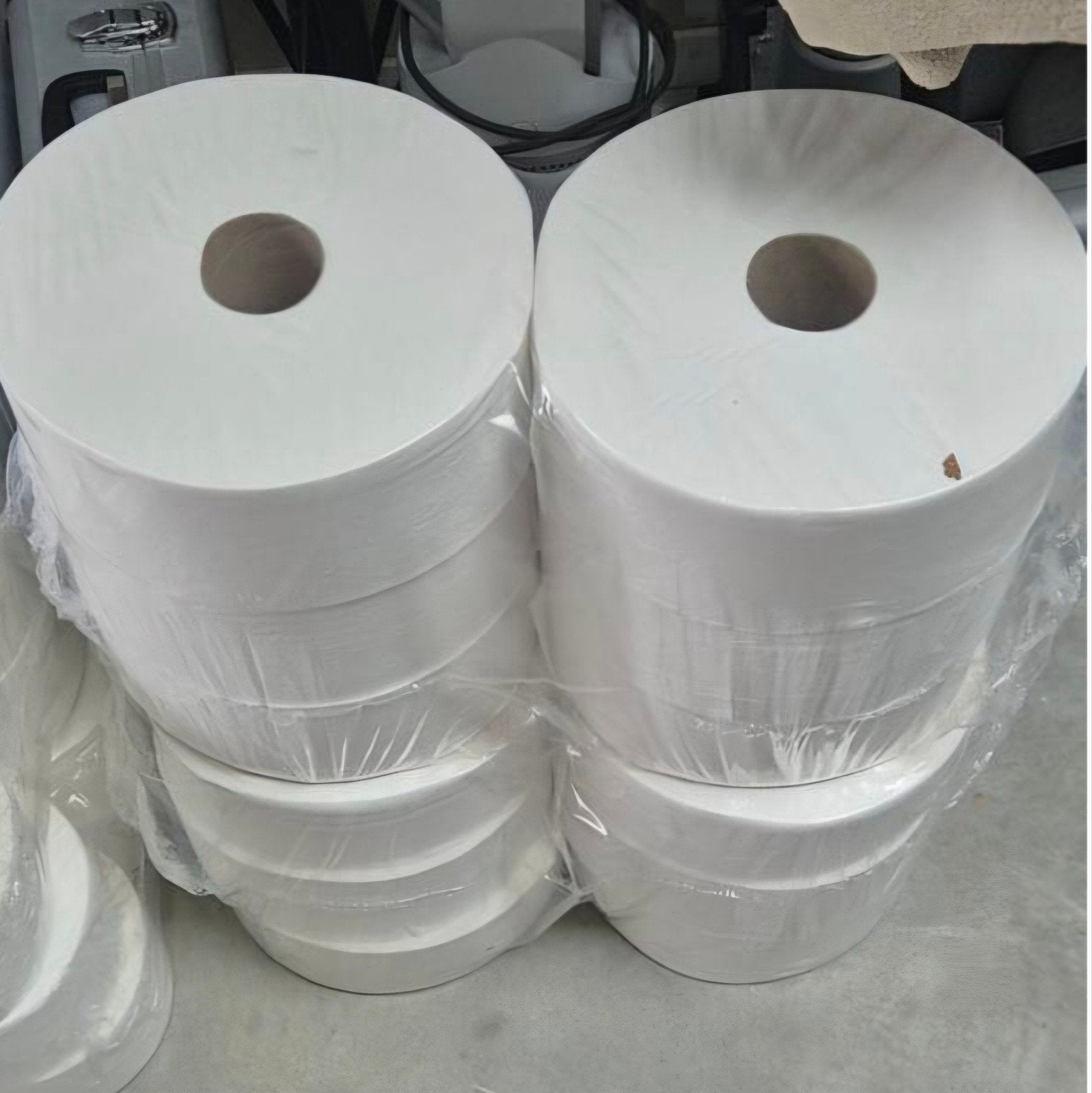 Jumborollen 2-laags toiletpapier voor T1 dispenser, Ophalen
