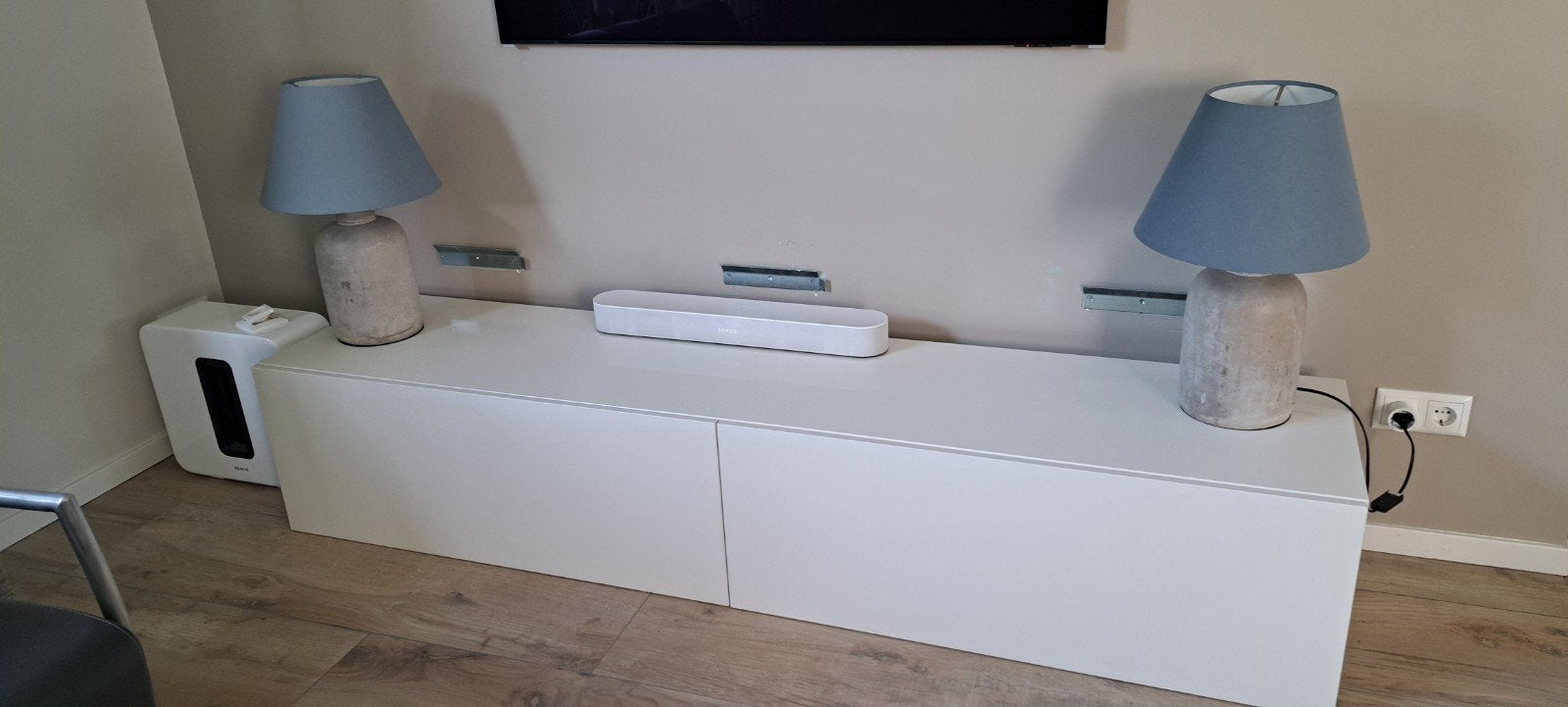 BoConcept Zwevend TV Meubel - 2 lades - Wit