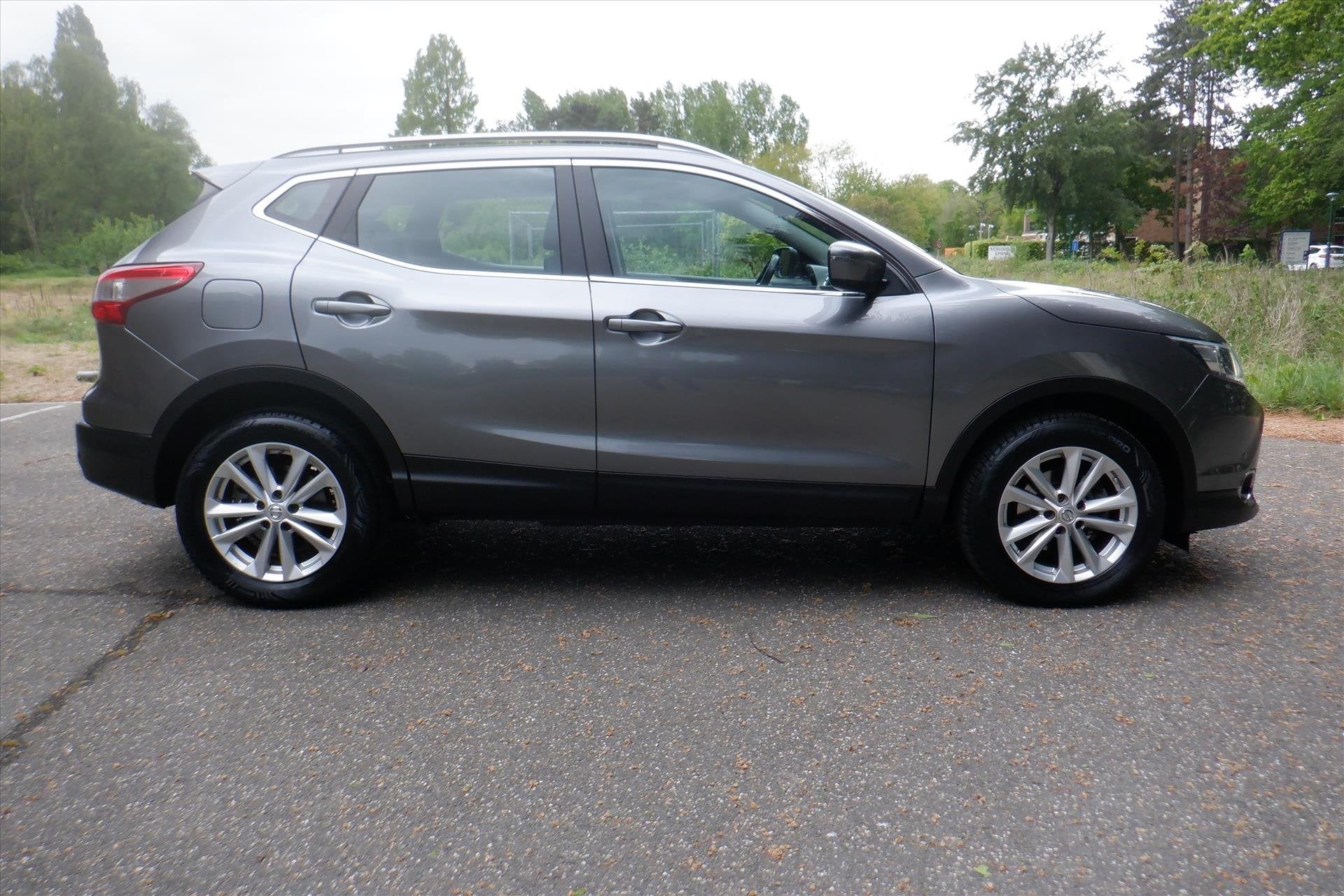 Nissan Qashqai 1.2 115pk DIG-T AUTOMAAT-CAMERA-TREKHAAK-STOE, Stof, Gebruikt, 4 cilinders, 116 pk