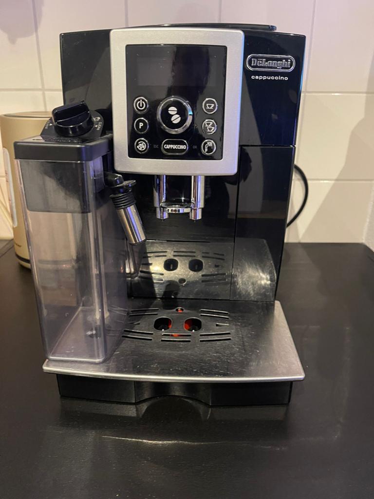 Delonghi bonen volautomatische koffiemachine, Ophalen of Verzenden, Zo goed als nieuw, Koffiemachine, Koffiebonen