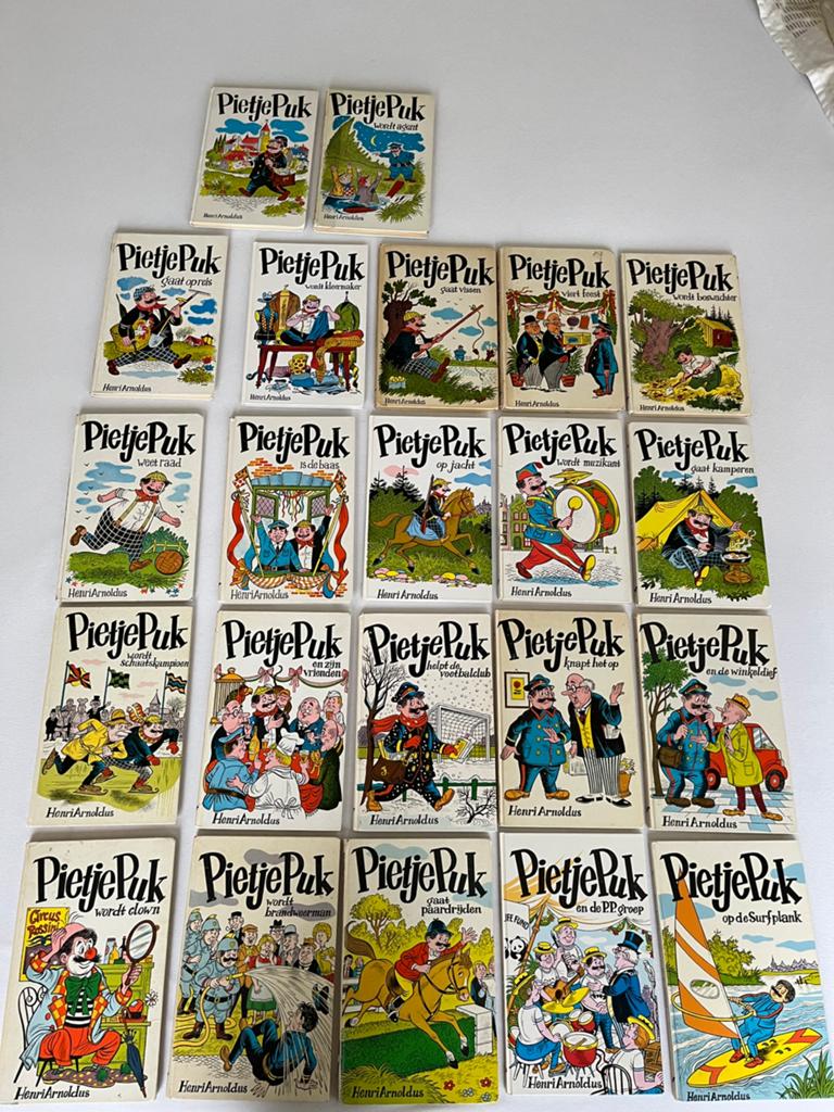 22x Pietje Puk (Henri Arnoldus), Ophalen of Verzenden, Gelezen, Fictie algemeen