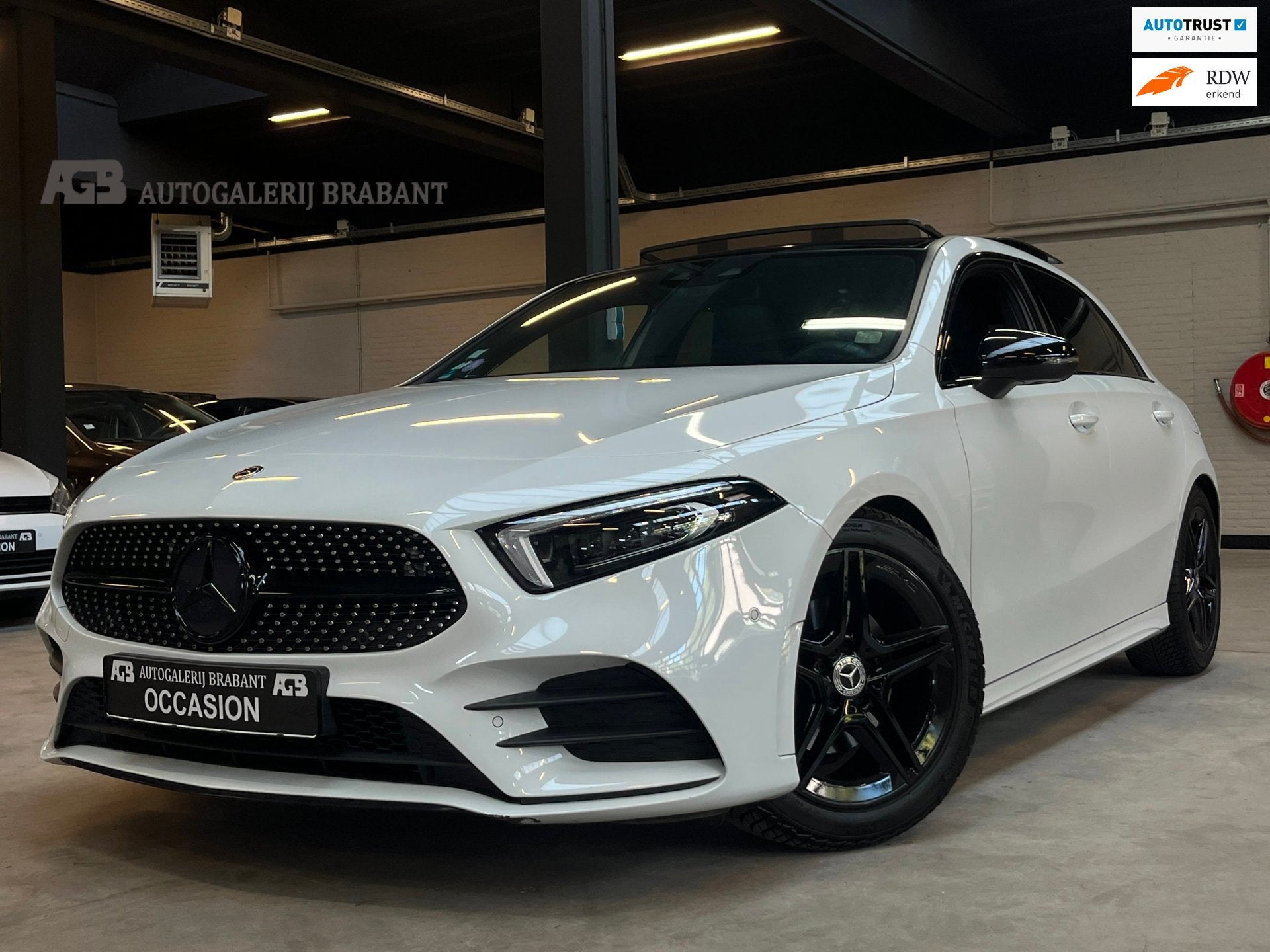 Mercedes-Benz A-klasse 200 Business Solution AMG Pano/Carpla