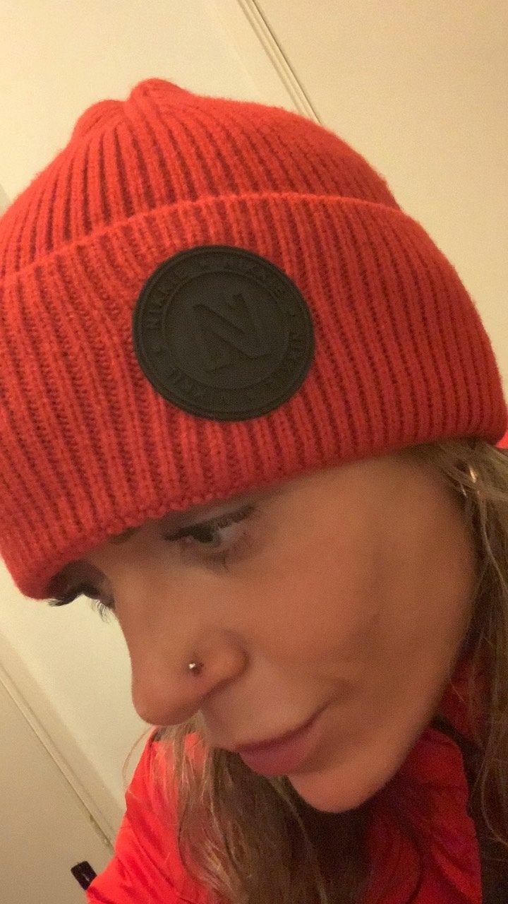 Nikki muts rood nieuw, Ophalen of Verzenden, Zo goed als nieuw, Muts
