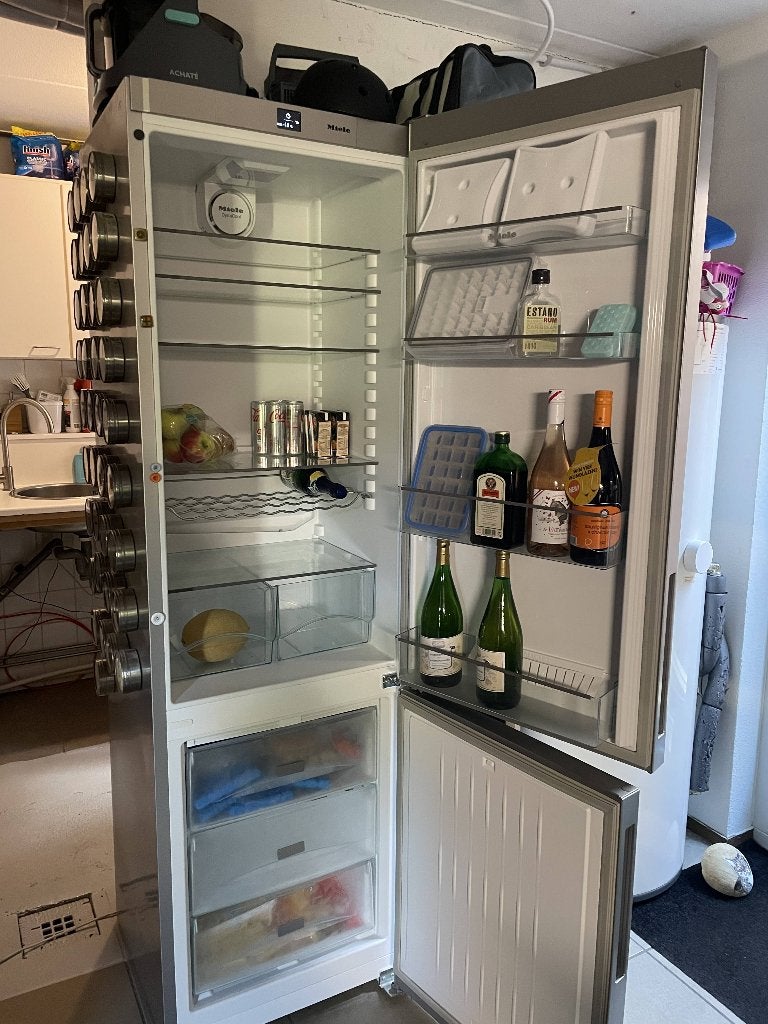 Miele vrijstaande koel-vriescombinatie |  KFN 29032 | 365L, Witgoed en Apparatuur, Koelkasten en IJskasten, Gebruikt, 200 liter of meer