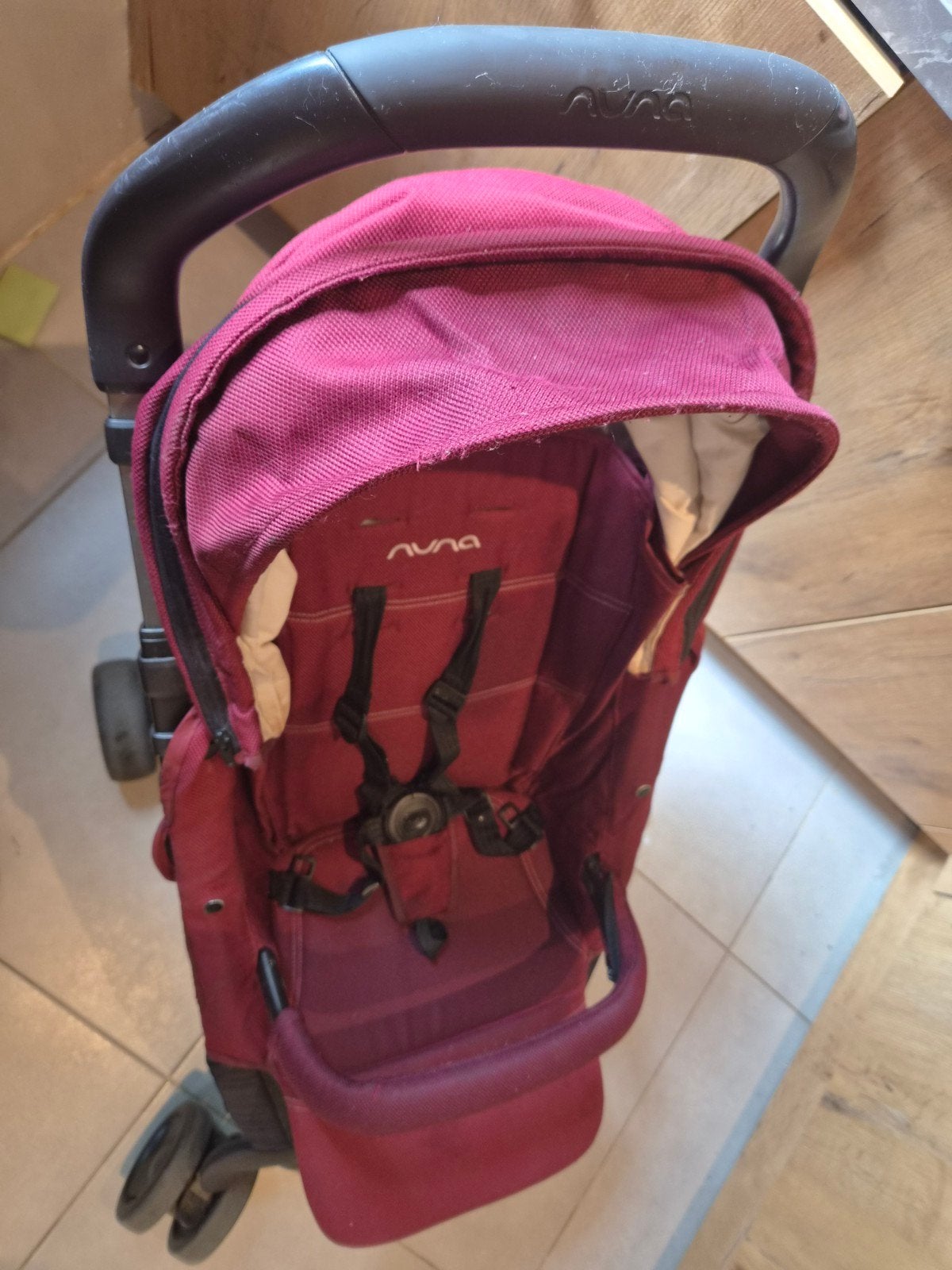 Nuna Pepp Buggy Raspberry - Soepel en Compact, Ophalen, Gebruikt, Overige merken, Zonnekap