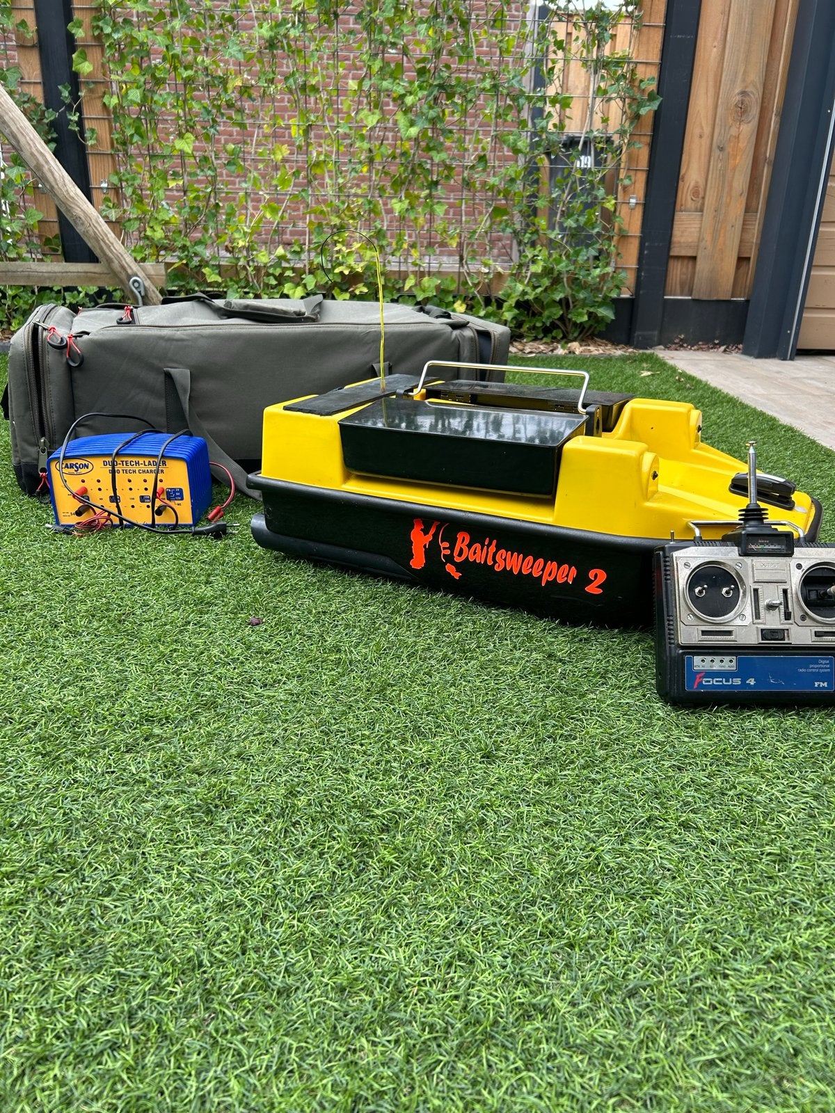 Voerboot Baitsweeper 2 met afstandsbediening en lader, Ophalen, Gebruikt, Overige typen