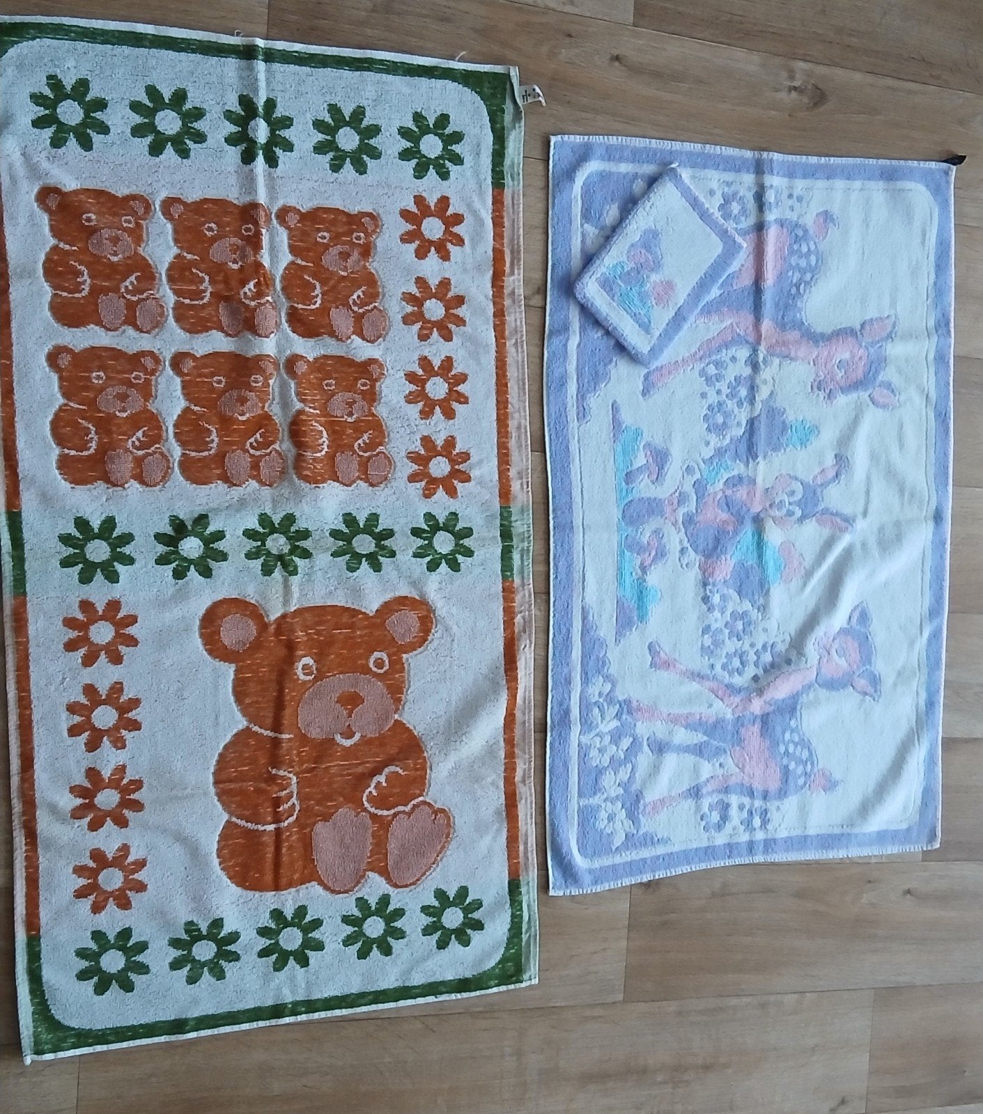 Handdoek 2 st  (Baby), Ophalen of Verzenden, Nieuw, Handdoek