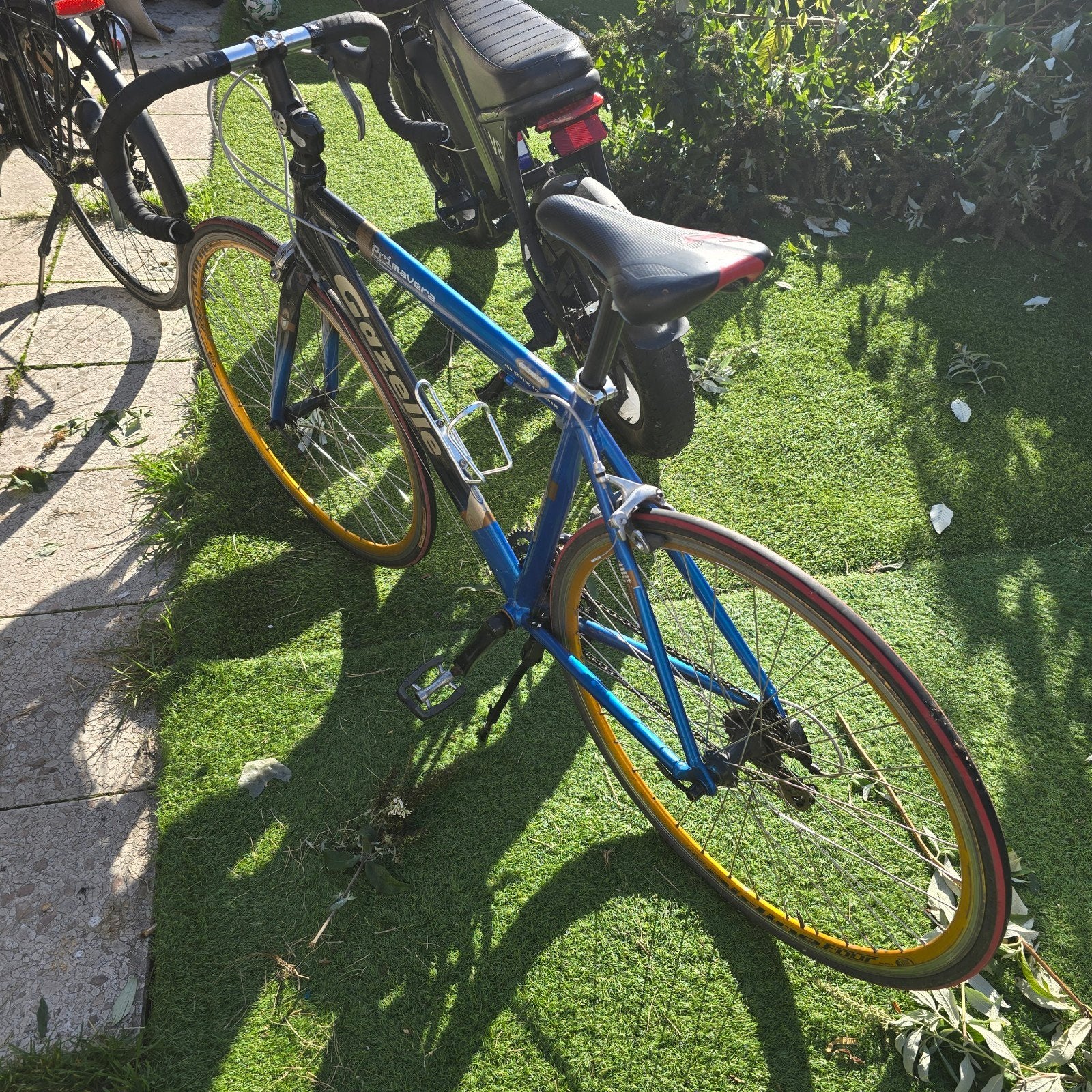Gazelle racefiets - Blauw/Geel, Gebruikt, Ophalen, 28 inch, Gebruikt, 10 tot 15 versnellingen