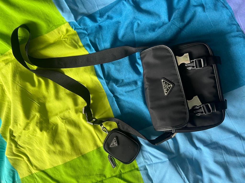 Prada Saffiano Nektas Schoudertas, Sieraden, Tassen en Uiterlijk, Tassen | Schoudertassen, Ophalen of Verzenden, Gebruikt, Zwart