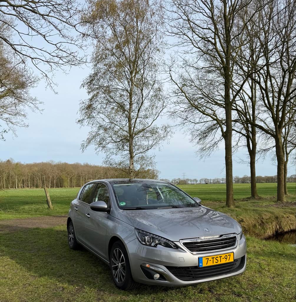 Peugeot 308 1.6THP 92/125 5-D 2014 Grijs, Voorwielaandrijving, 4 cilinders, 49 €/maand, Handgeschakeld