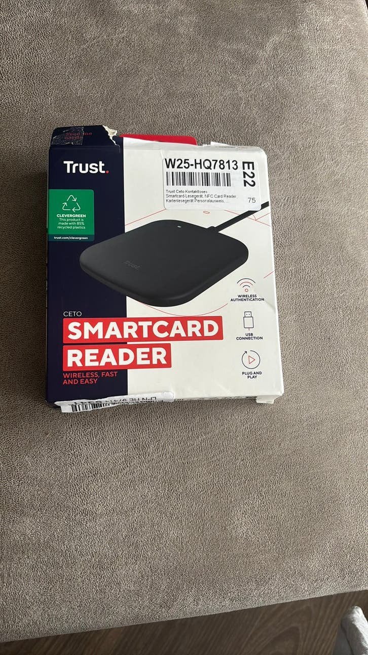 Smartcardreader van TRUST., Ophalen of Verzenden, Zo goed als nieuw