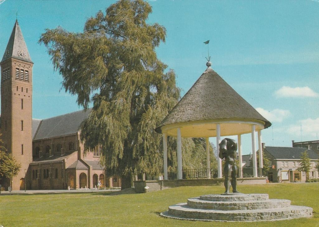 WAALRE Markt met St. Willibrordus Kerk, Verzenden, 1960 tot 1980, Gelopen, Noord-Brabant
