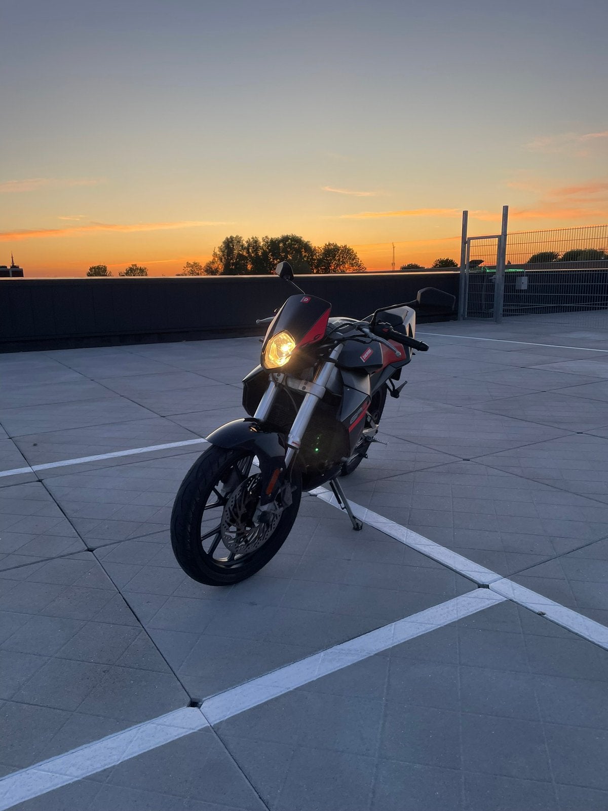 Derbi gpr nude 77cc br geen wok, Ophalen, Gebruikt, Maximaal 45 km/u