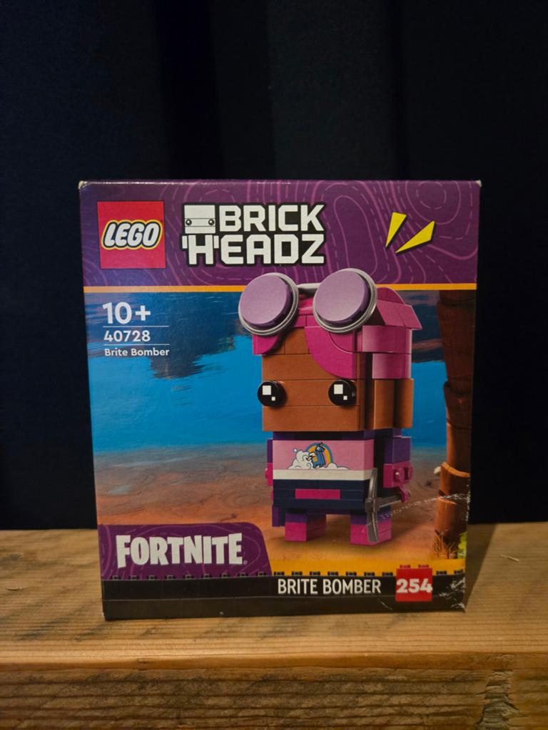 Lego BrickHeadz 40728 Fortnite Brite Bomber - Nieuw, Ophalen of Verzenden, Nieuw
