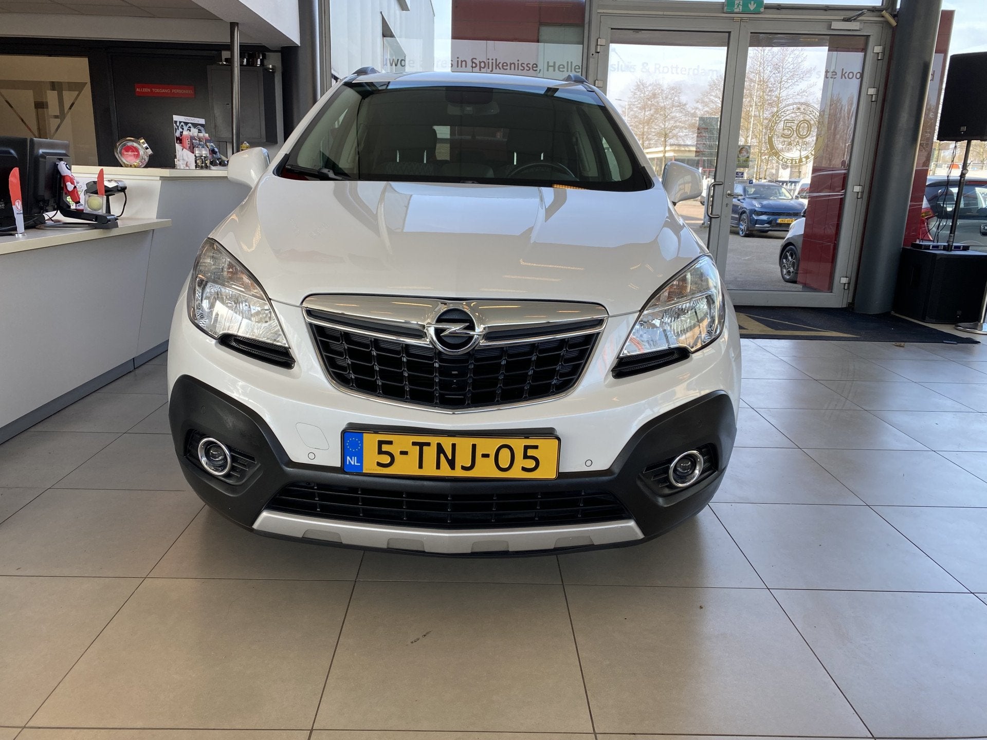 Opel Mokka 1.6 Cosmo,2E Eigenaar,100% Onderhouden,Navigatie,, Voorwielaandrijving, Gebruikt, 4 cilinders, 116 pk