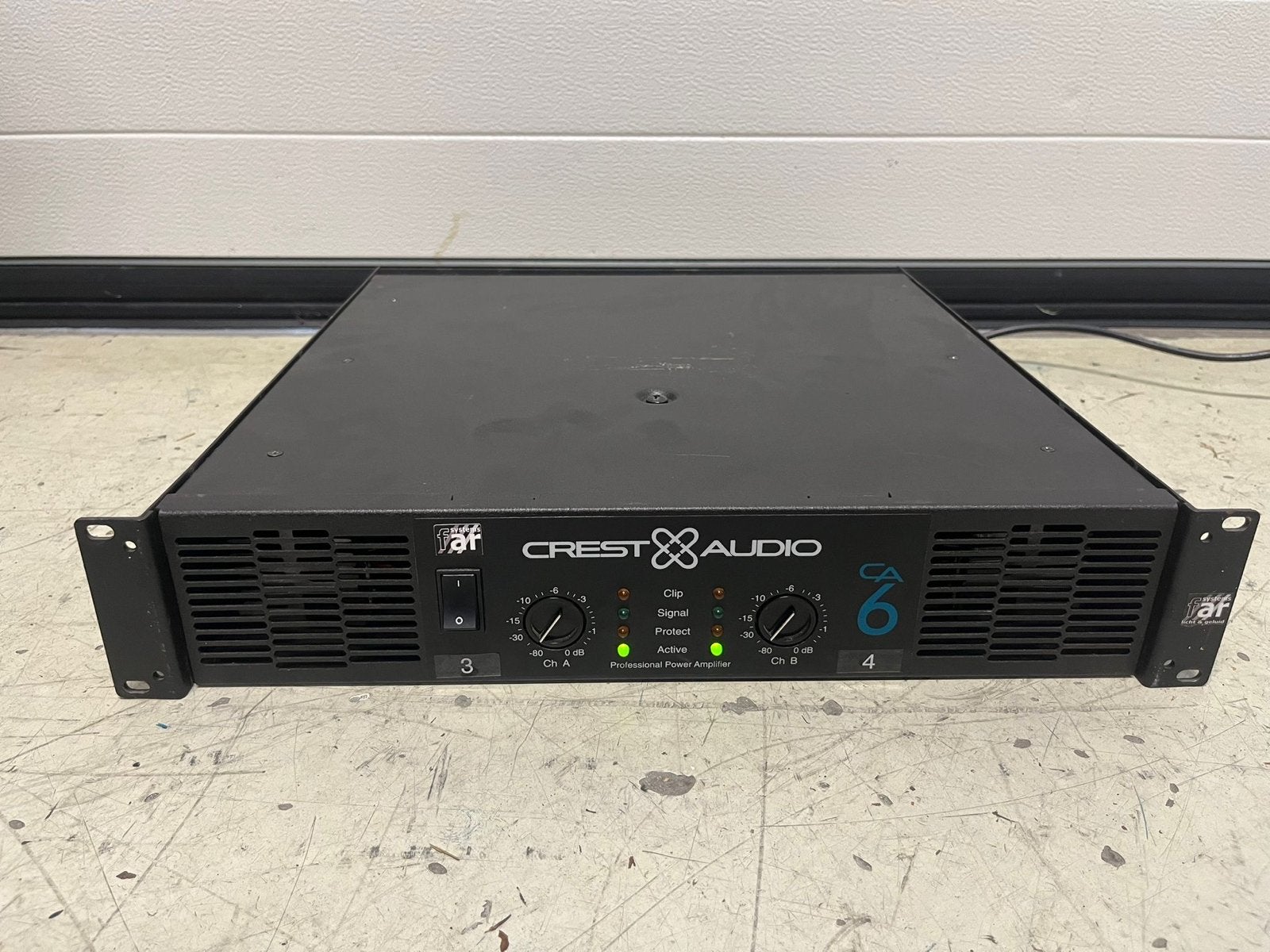Crest Audio CA6 Professionele Eindversterker, Ophalen of Verzenden, Gebruikt, Minder dan 500 watt