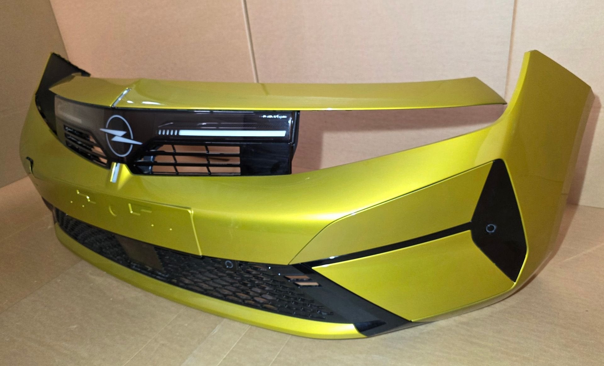 Voorbumper Opel Astra VI L Facelift COMPLEET BUMPER bj.2026-, Gebruikt, -, Voor, Ophalen of Verzenden