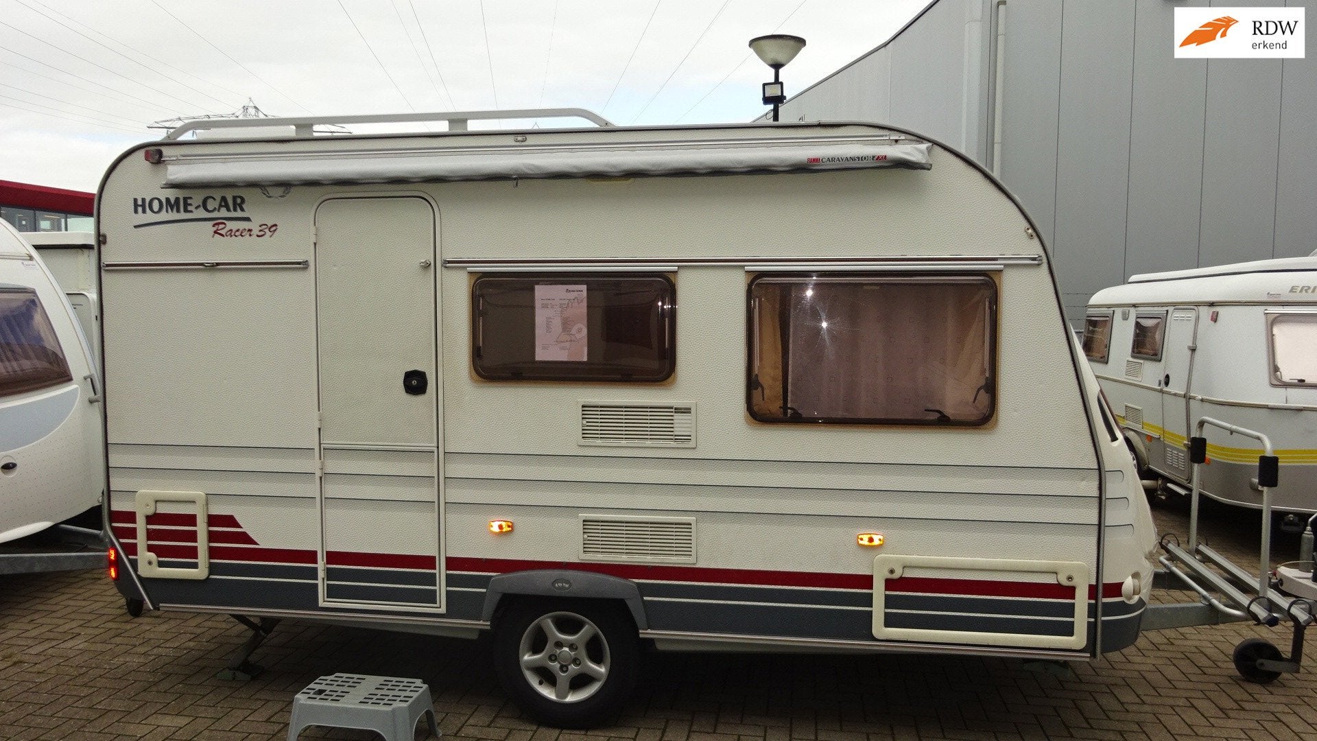 Home-car Racer 39 Trophy 2001 DINETTE en TREINZIT, Caravans en Kamperen, Home-car, 750 - 1000 kg, Tot en met 4, Tot 4 meter