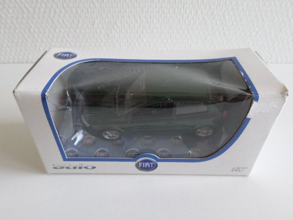 Fiat Stilo metallic donkergroen 1:43 Norev, Ophalen of Verzenden, Zo goed als nieuw, Auto, Norev