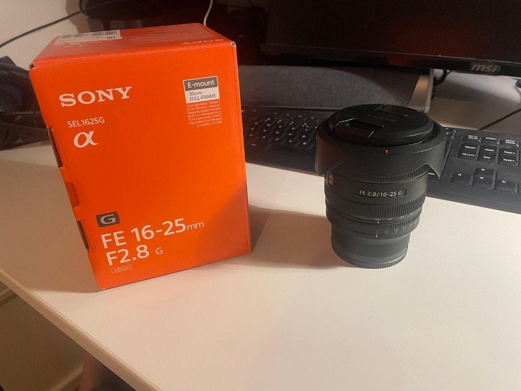 Sony FE 16-25mm F2.8 lens met 3 filters (CPL/ND/UV), Audio, Tv en Foto, Fotografie | Lenzen en Objectieven, Ophalen, Zo goed als nieuw