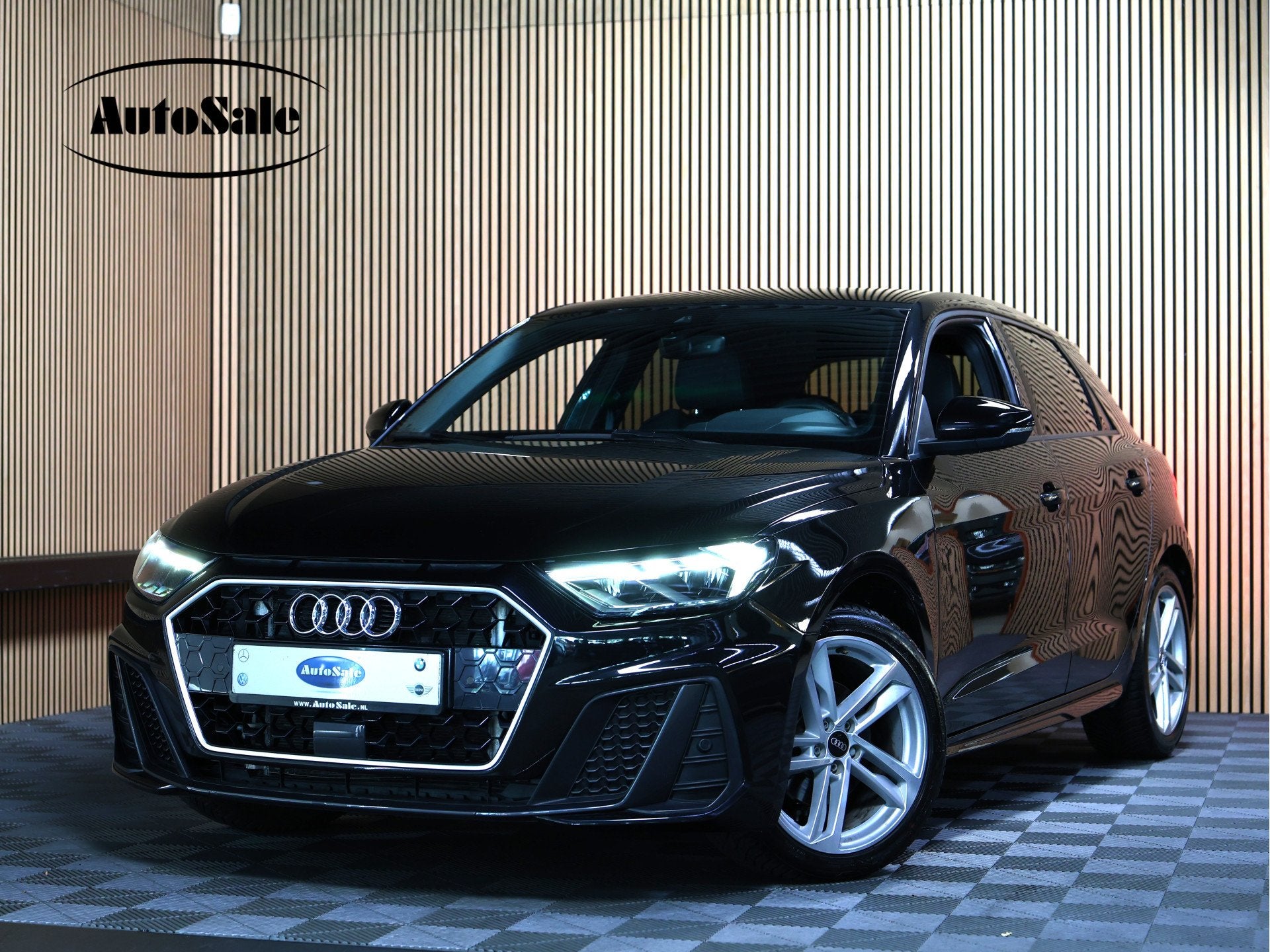 Audi A1 Sportback 30 TFSI Advanced epic AUTOM CARPLAY CLIMA, Zwart, Zwart, Origineel Nederlands, Bedrijf