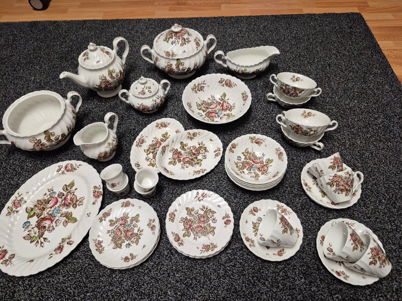 Staffordshire Bouquet Johnson Bros servies, Ophalen, Gebruikt, Vintage