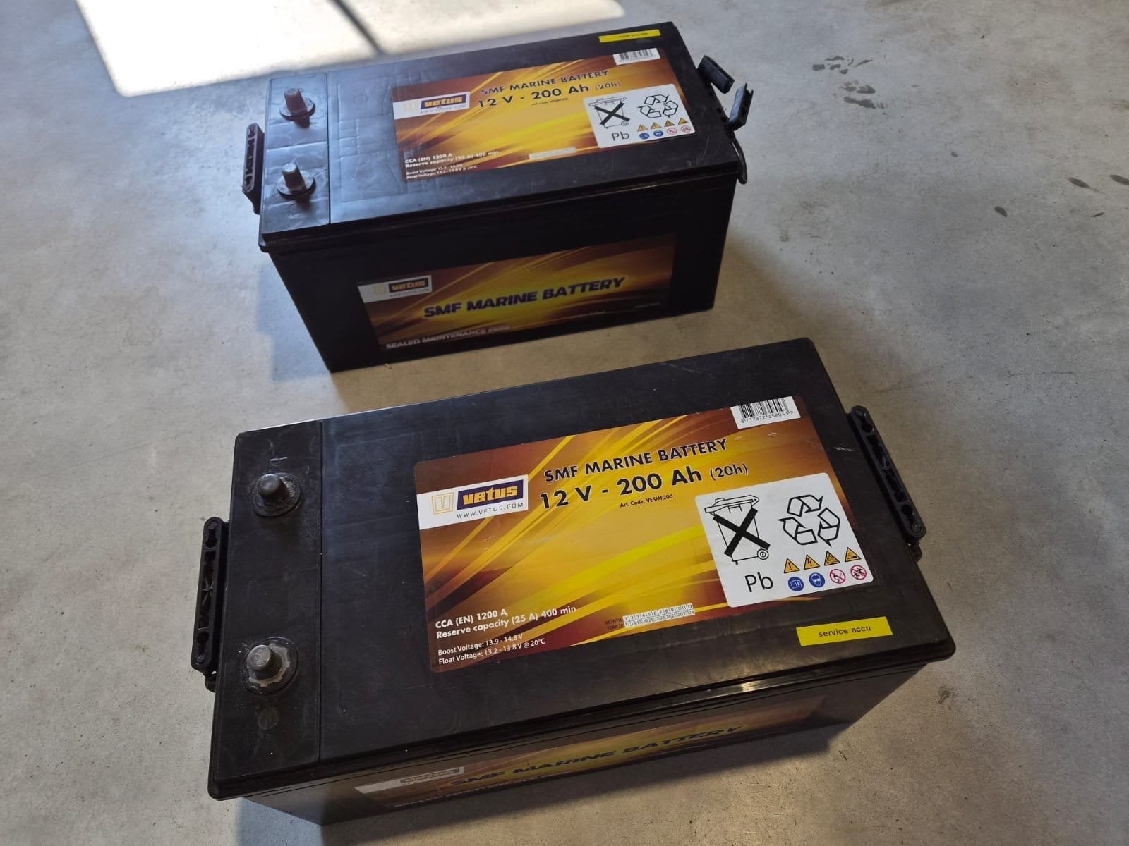 Vetus SMF Marine Accu 12V - 200Ah (2 stuks), Ophalen of Verzenden, Gebruikt, Motor en Techniek