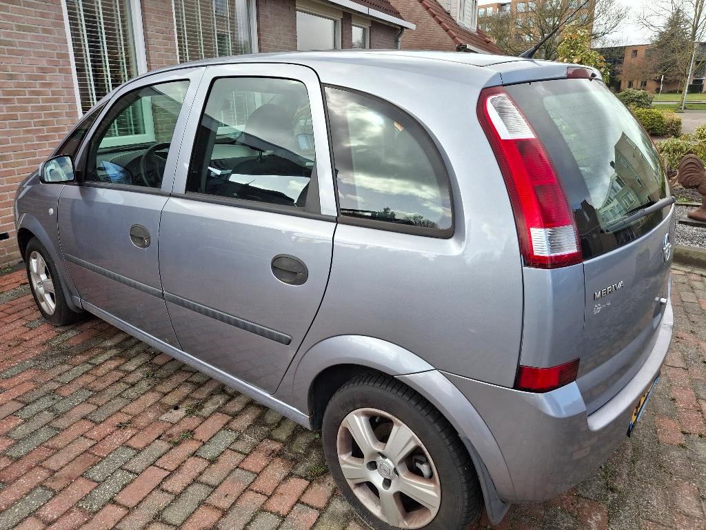 Opel Meriva 1.6 8V 2004 Grijs, Auto's, Opel, Zwart, 4 cilinders, Origineel Nederlands, 1200 kg