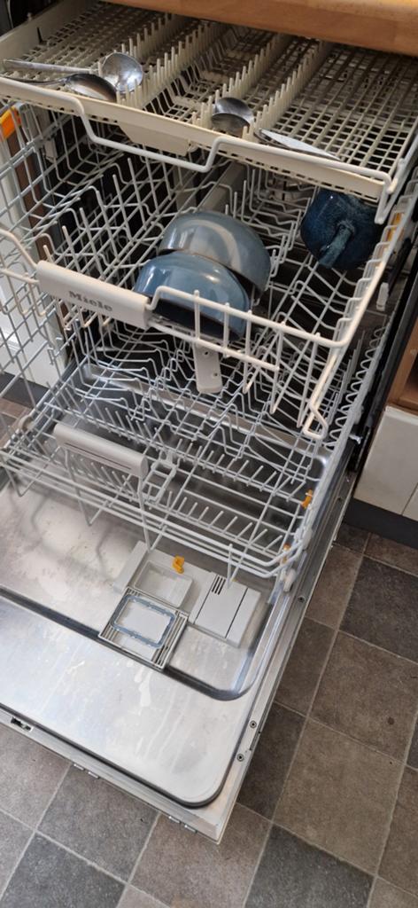 Miele vaatwasser,inbouw, Ophalen of Verzenden, Gebruikt, Inbouw, Minder dan 85 cm