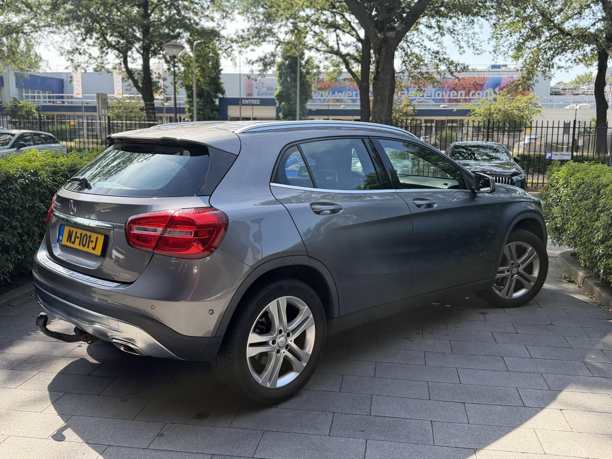 Mercedes-Benz GLA-klasse 180 Ambition | WORDT VERWACHT | 1e, Auto's, Mercedes-Benz, 12 maanden, Gebruikt, 4 cilinders, Leder en Stof