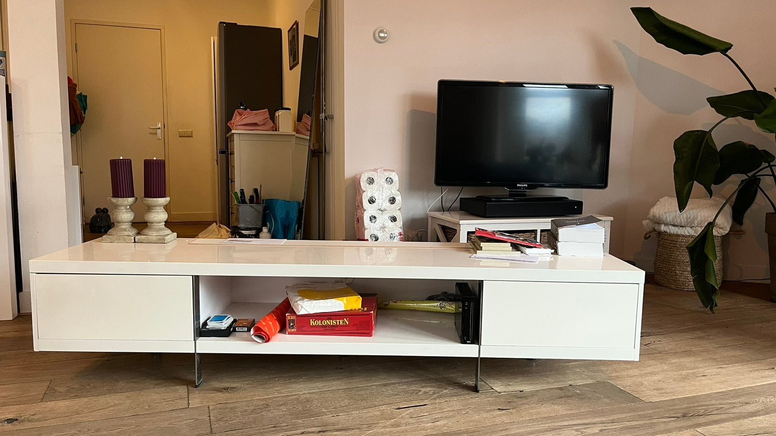 Wit tv meubel, 2 lades en kabeldoorvoer, Ophalen of Verzenden, Zo goed als nieuw, 25 tot 50 cm, Minder dan 100 cm