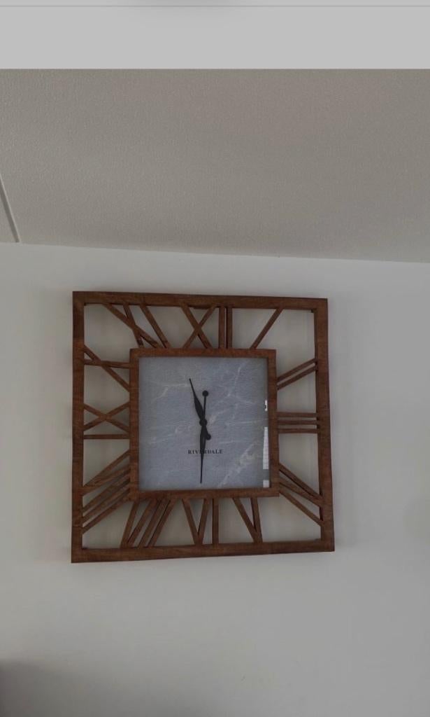 Riverdale klok, Ophalen of Verzenden, Zo goed als nieuw, Analoog, Wandklok