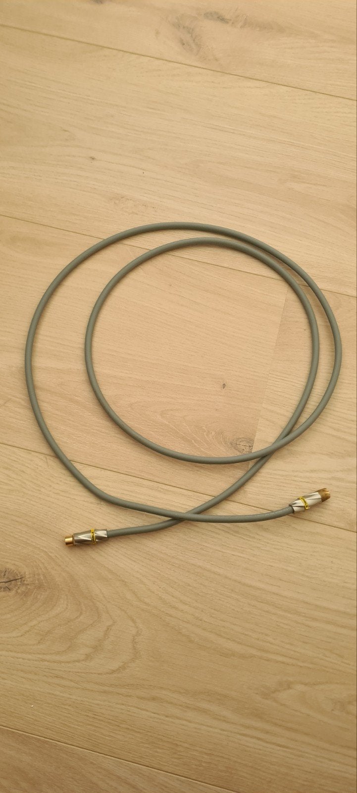 Monster Coax Kabel 2 m - Hoogwaardige Audiokabel, Ophalen of Verzenden, Zo goed als nieuw, 2 tot 5 meter, Coaxiale kabel