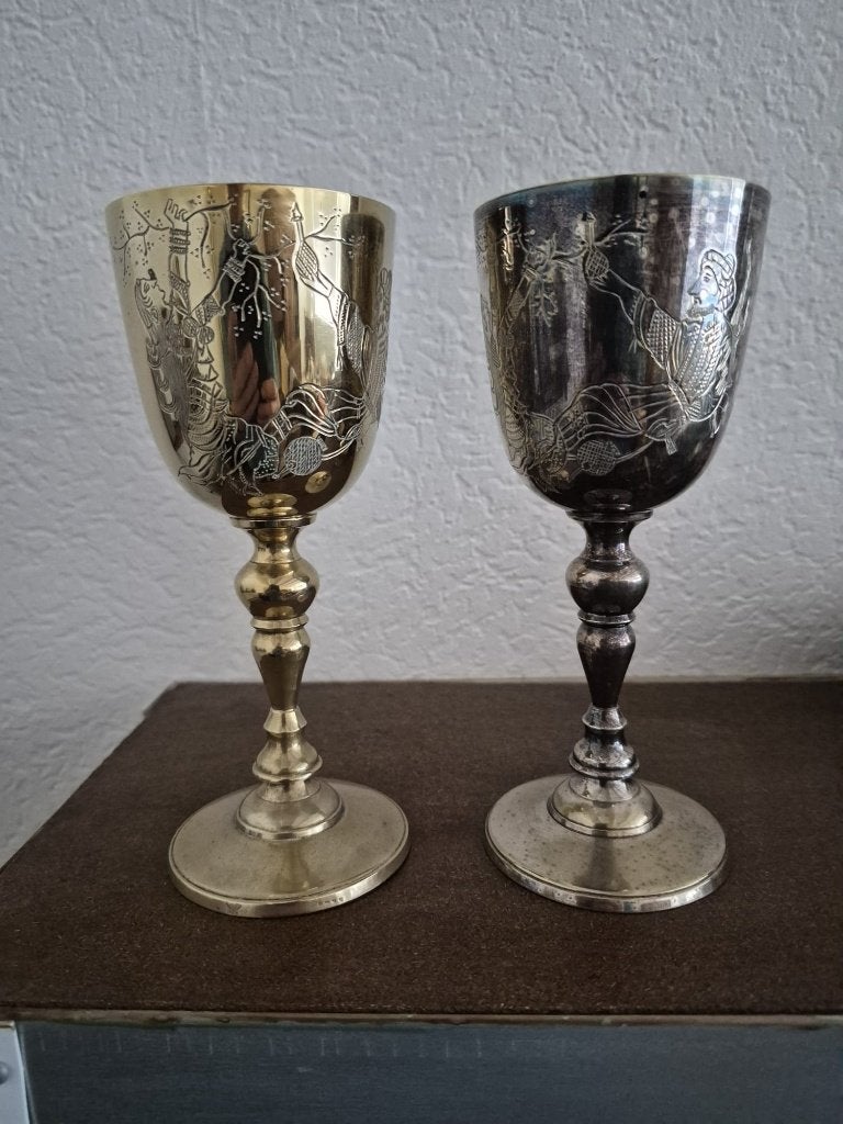 t.e.a.b.twee vintage handgegraveerde metalen wijnbekers (kel, Antiek en Kunst, Ophalen of Verzenden