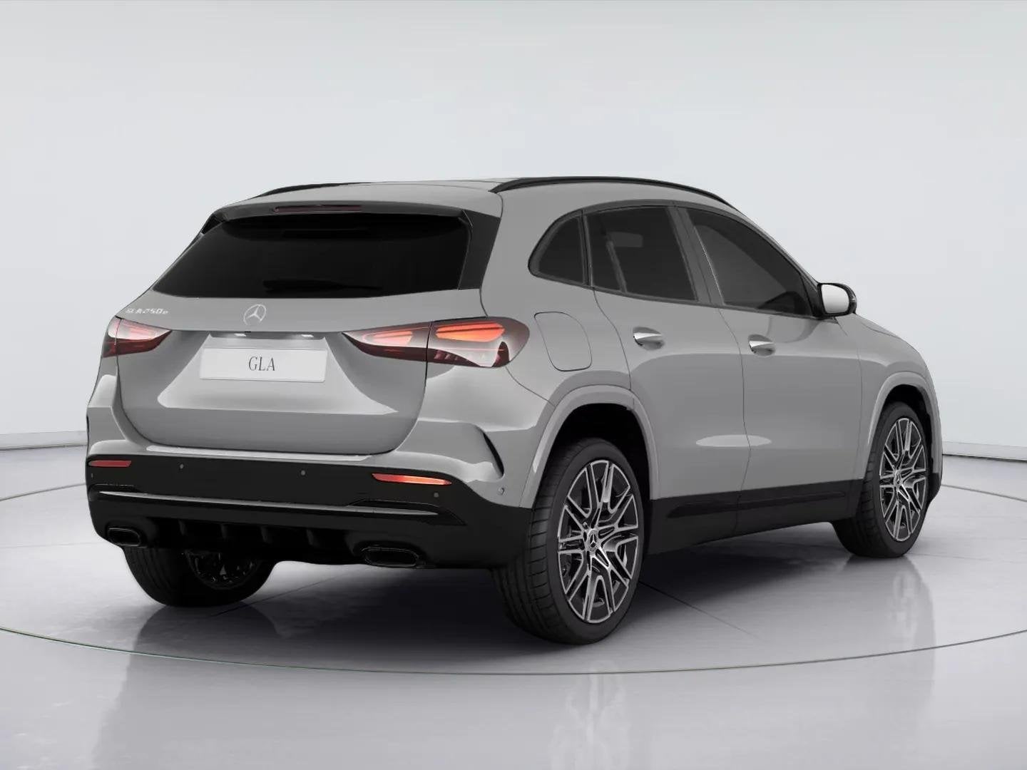 Mercedes-Benz GLA 250 e 140 Years Edition, 1800 kg, Euro 6, 4 cilinders, 16 kWh