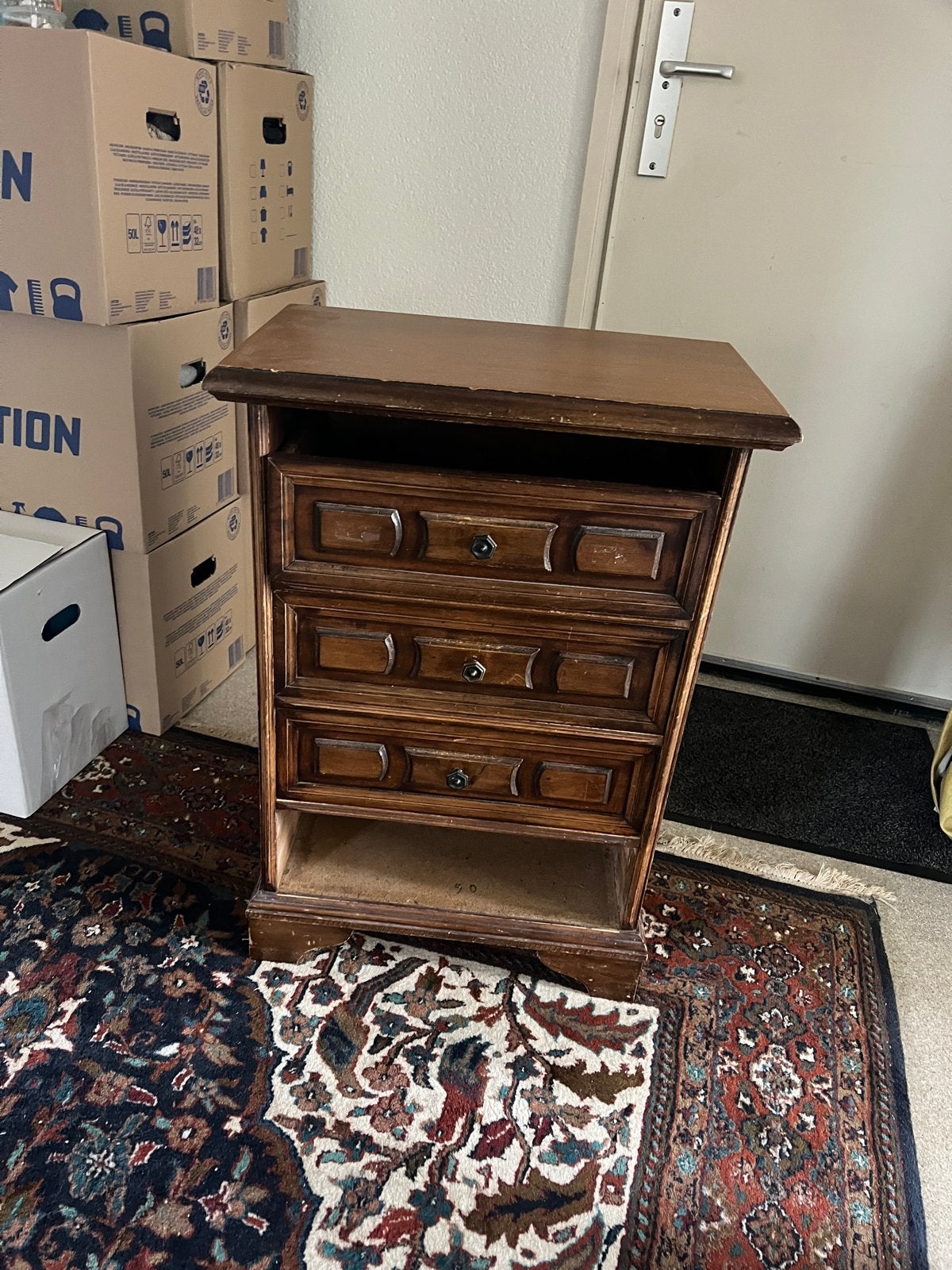 Vintage houten ladekastje met 3 lades donkere kleur, Ophalen