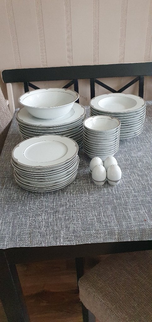 Borden set, Ophalen, Zo goed als nieuw, Overige stijlen, Bord(en)