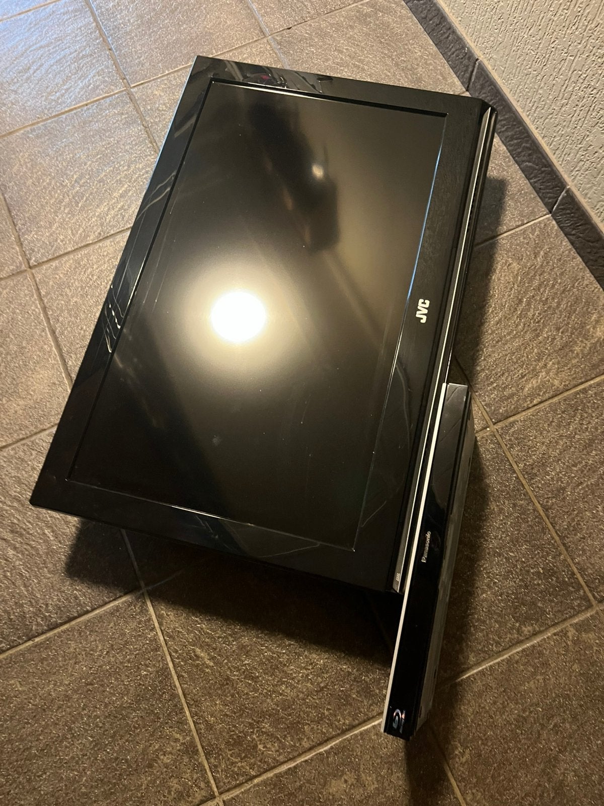 JVC tv met Panasonic blue ray discspeler, Ophalen, Gebruikt