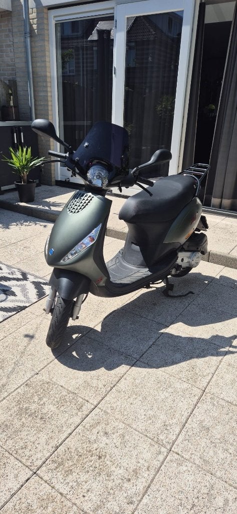 Piaggio Zip 4 takt, Ophalen, Maximaal 45 km/u, Zip, Zo goed als nieuw