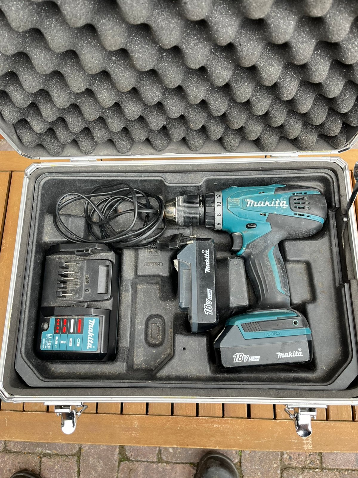 Makita accuboormachine, Doe-het-zelf en Verbouw, Gereedschap | Boormachines, Ophalen, Gebruikt, Minder dan 400 watt, Boor- en Schroefmachine