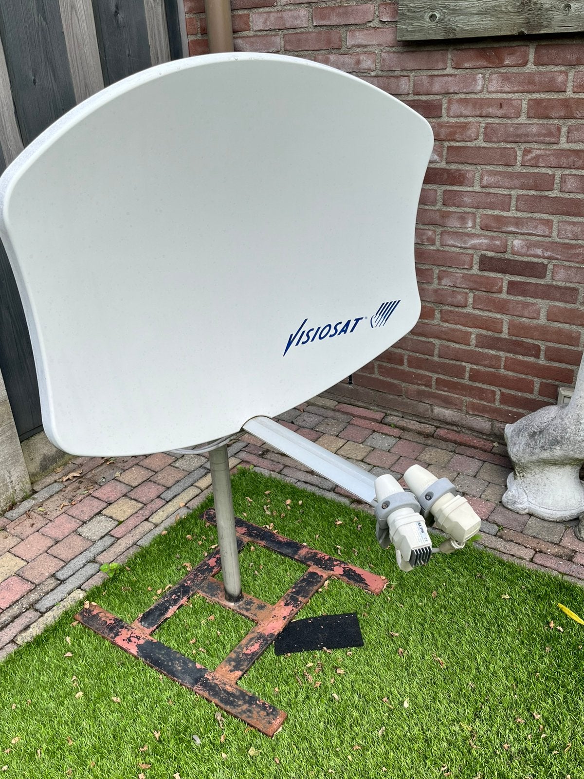 Schotel en div lnb, Audio, Tv en Foto, Schotelantennes, Ophalen, Zo goed als nieuw, Overige merken