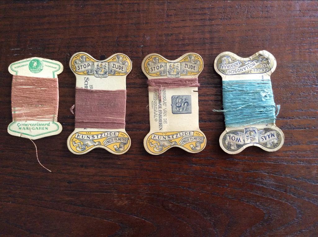 Vintage kaartjes garen: Maasgaren, Stopzijde, Scheepswol, Ophalen of Verzenden, Gebruikt, Garen of Naald(en)