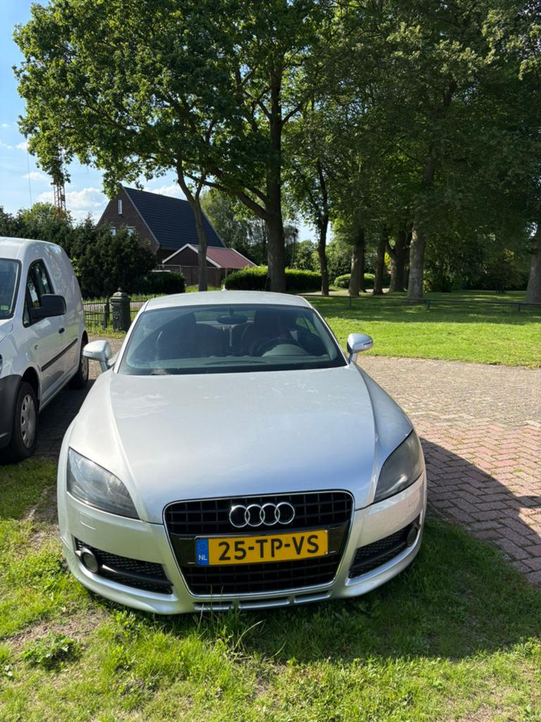Audi TT 2.0 Tfsi Coupe 147KW 2007 Grijs, TT, 4 cilinders, 1984 cc, 4 stoelen