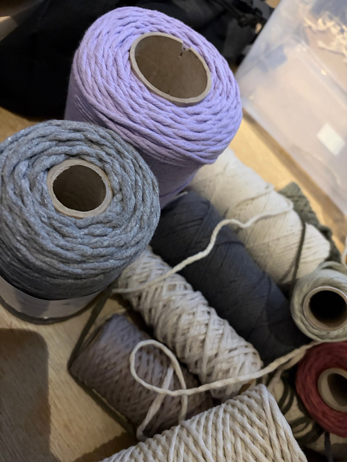 Foto 6 van Macrame garen diverse kleuren en rollen