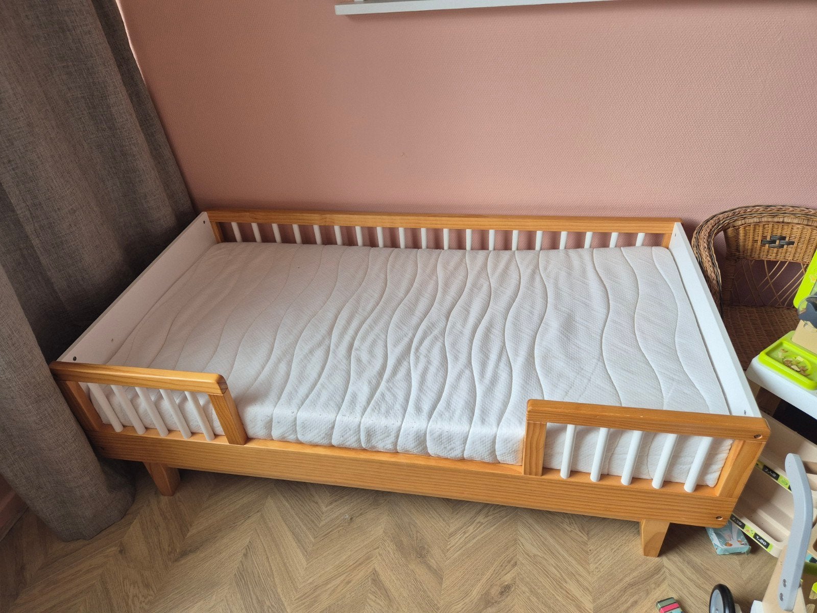 Mooi peuterbed, Ophalen, 70 tot 85 cm, 140 tot 160 cm, Zo goed als nieuw