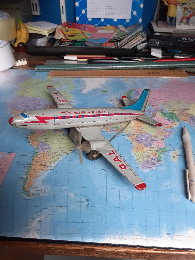 Overseas Airlines - blikken vliegtuig, Verzamelen, Verzenden, Gebruikt, Schaalmodel