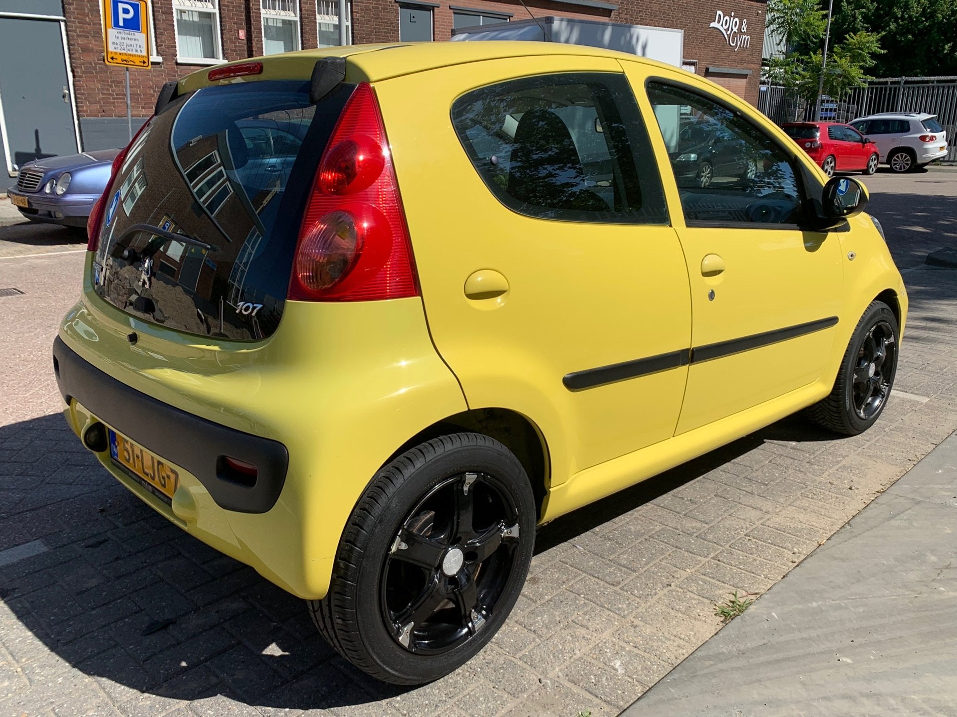 Peugeot 107 1.0-12V XS|133000KM|Airco|5 Deurs|, Voorwielaandrijving, Stof, Gebruikt, Zwart